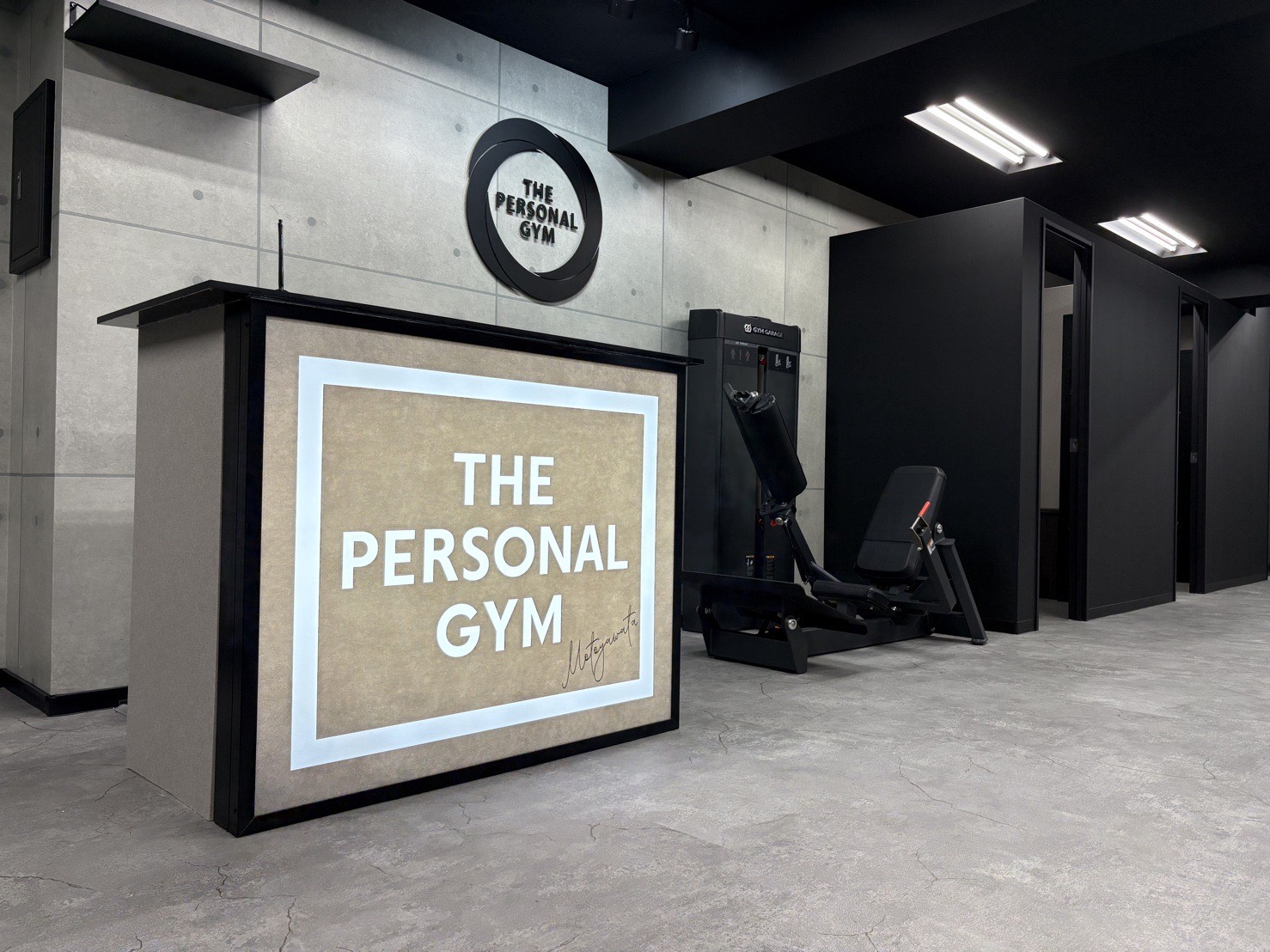 THE PERSONAL GYM 本八幡店 受付